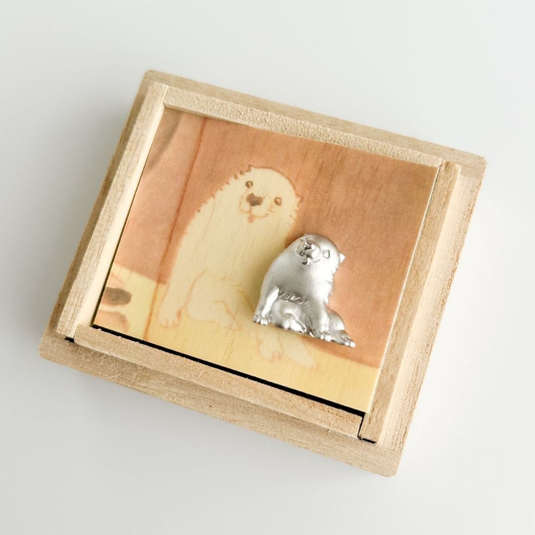 長沢芦雪 ピンバッジ 白象黒牛図屏風 | hmm, by 東京都美術館