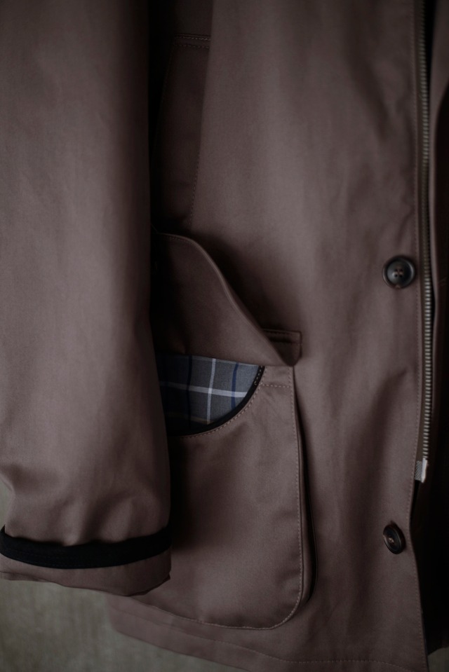 CHRYSALIS / exclusive for tatazmaiizumai /cotton gabardine field half coat color / nuance Greige
