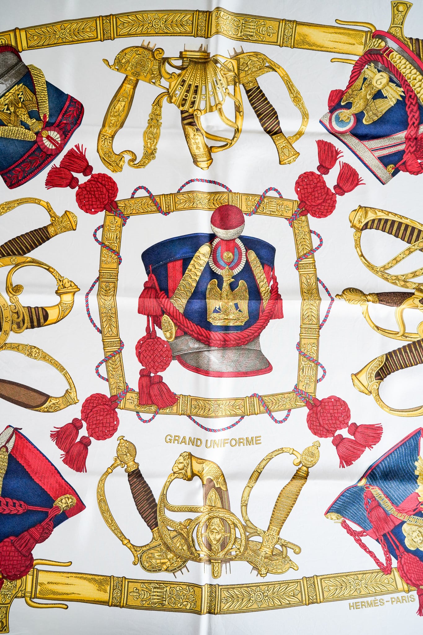 HERMÈS Carre 90 Silk Scarf 