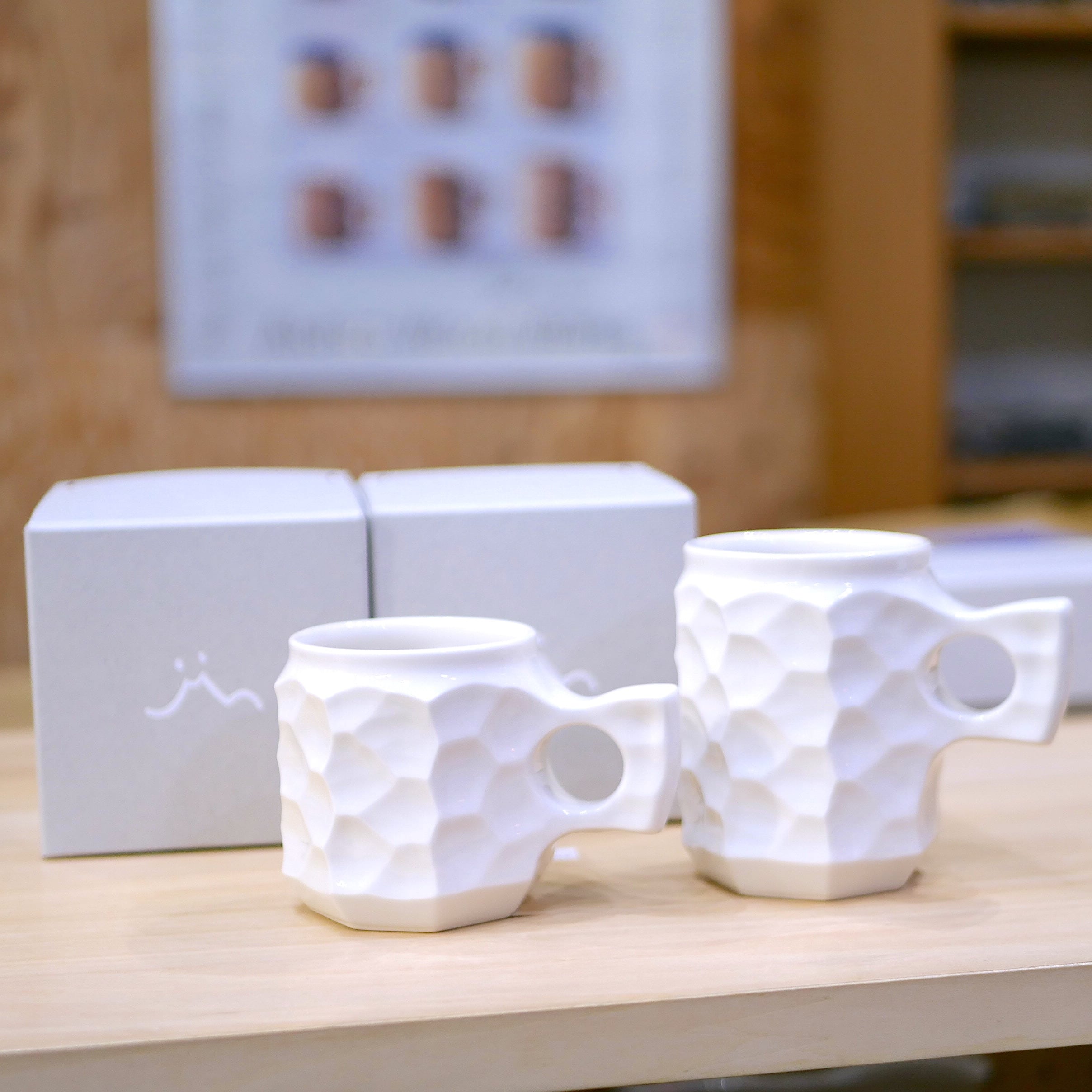 AKIHIRO WOODWORKS / JINCUP CERAMIC（白磁 M） | st. valley house