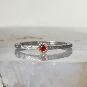 Aveliaアヴェリア(SV925×K10 レッドサファイア)