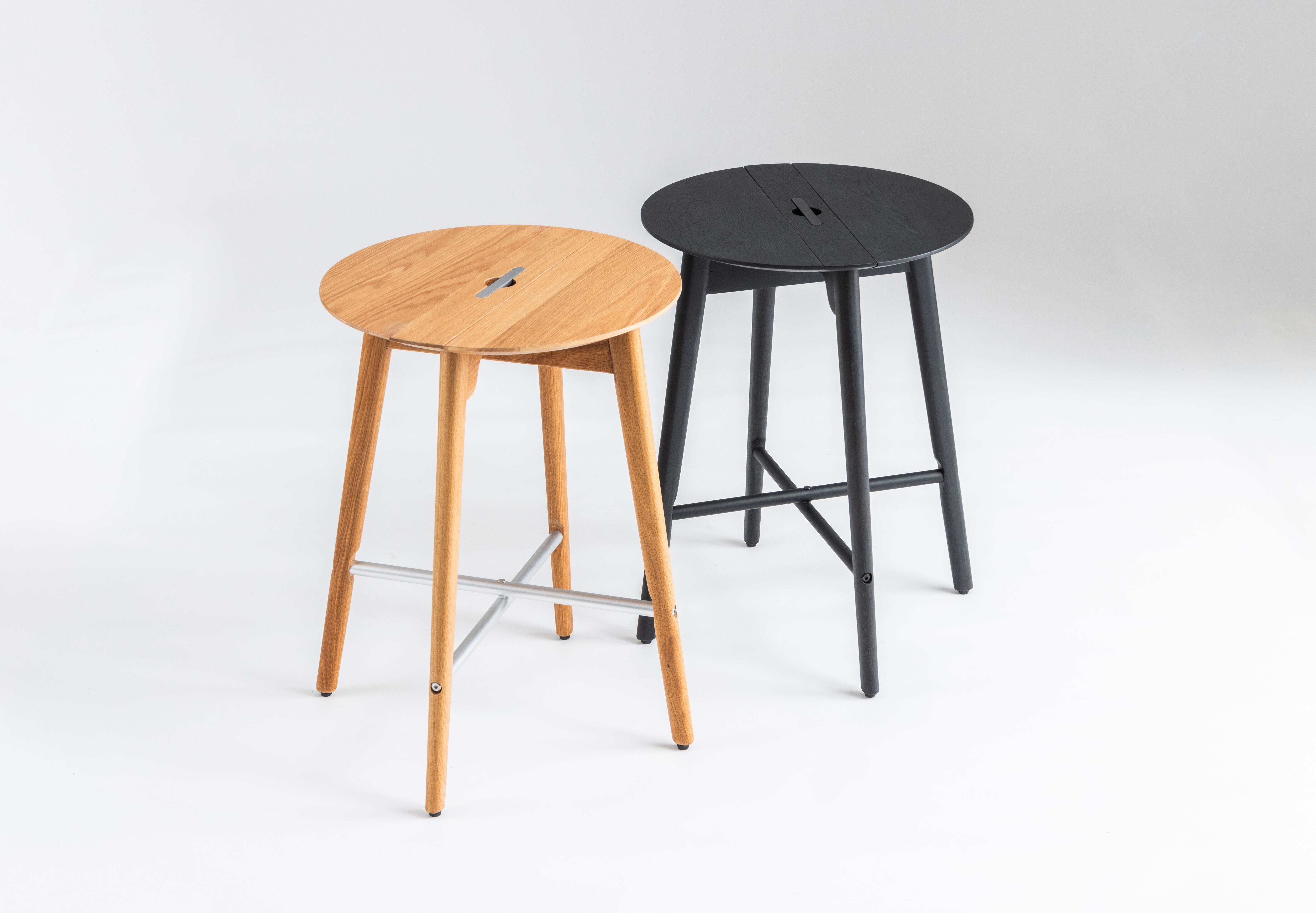 Side Table Oak Natural /Black | foxx chair