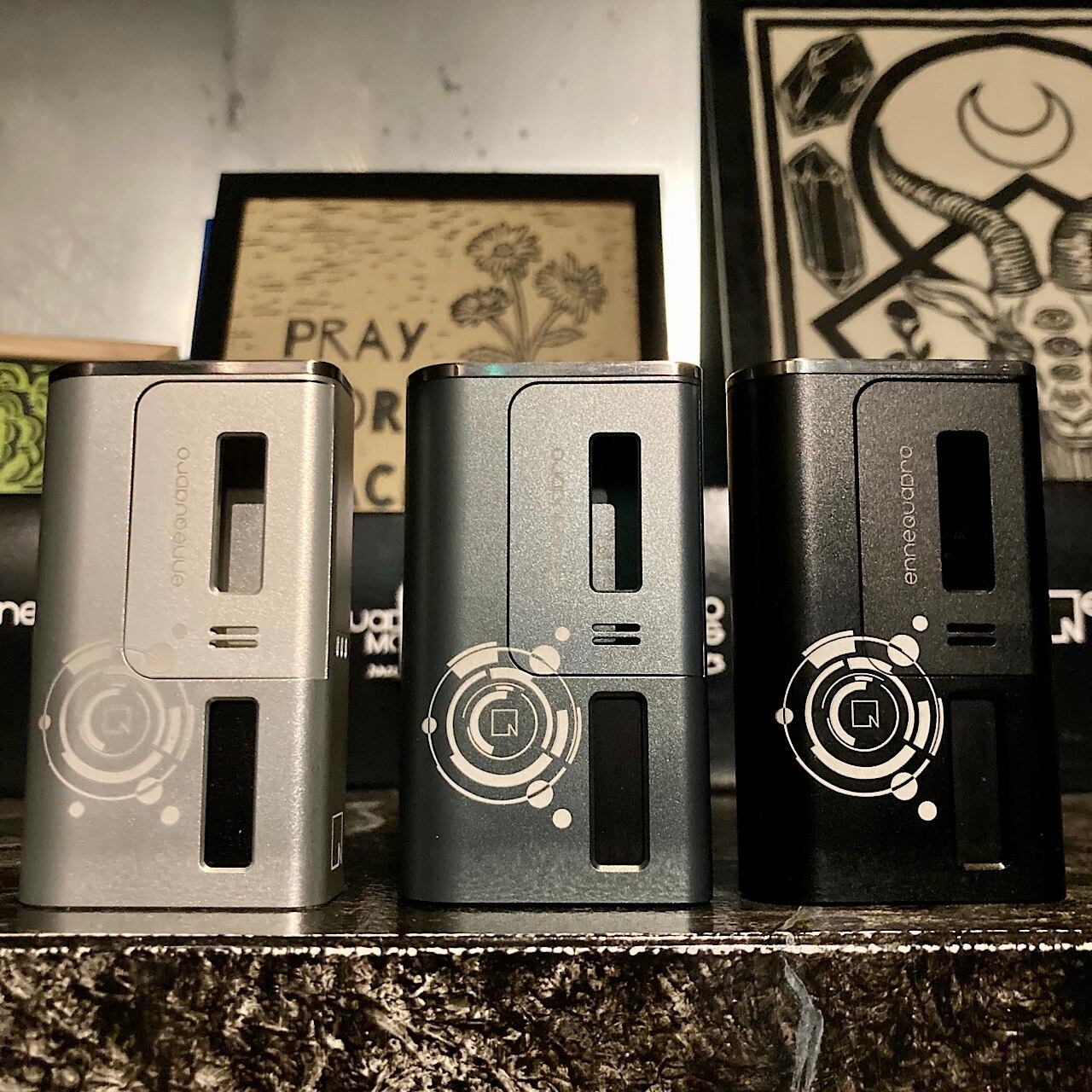 ennequadro【B22 Special Edition Circle Logo / Circle Logo&PointDNA60】