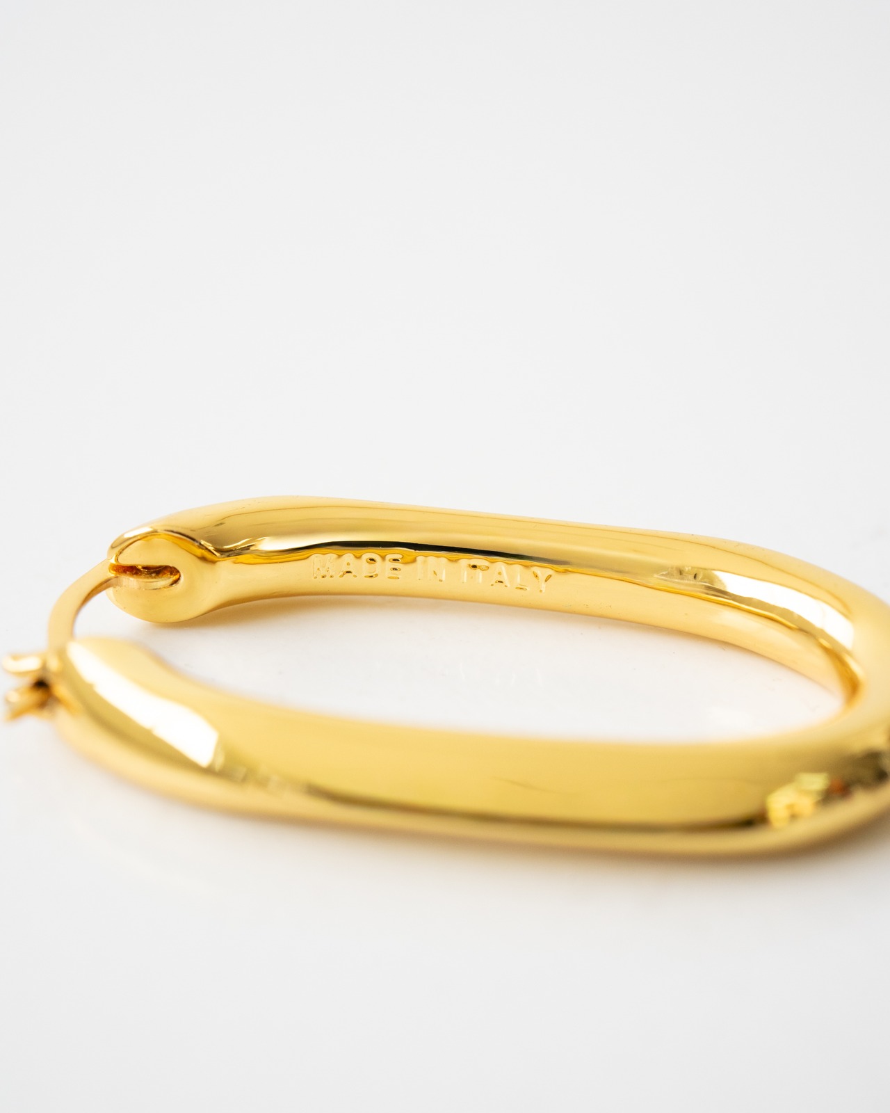 〈CÉLINE by phoebe philo〉Triomphe Small Hoop Earrings