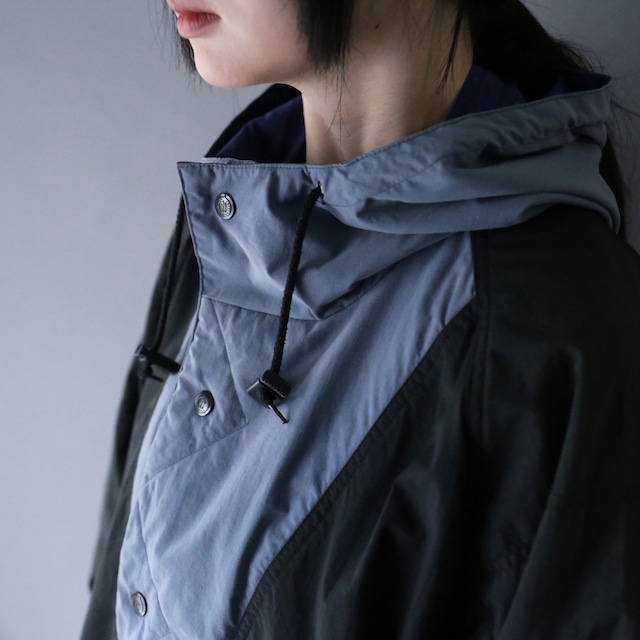 good coloring over over silhouette anorak parka