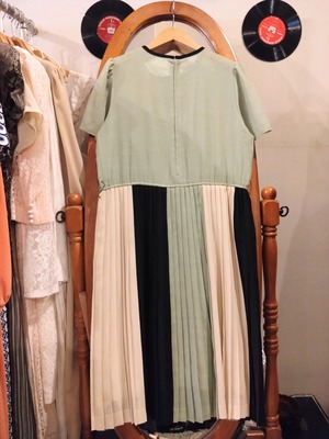ミントグリーン色切替プリーツワンピース/レトロアンティークヴィンテージ日本製古着服MADEINJAPAN