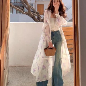 【送料無料】 ロングカーディガン 日焼け防止 UV サマーカーディガン ガウン 冷房対策 ロングコート アウター 羽織り ロング マキシ丈 長袖 フレア袖 フレア Aライン 透け感 シースルー ホワイト 薄手生地 かわいい 大人可愛い 綺麗 シンプル カジュアル 大人 上品 おしゃれ お洒落 大人女子 こなれ感 エレガント コンサバ 定番アイテム 体型カバー フェミニン 花柄 夏 女性 レディース ママ 30代 40代 デート お出かけ 女子会 お呼ばれ お茶会 授業参観 休日 アウトドア