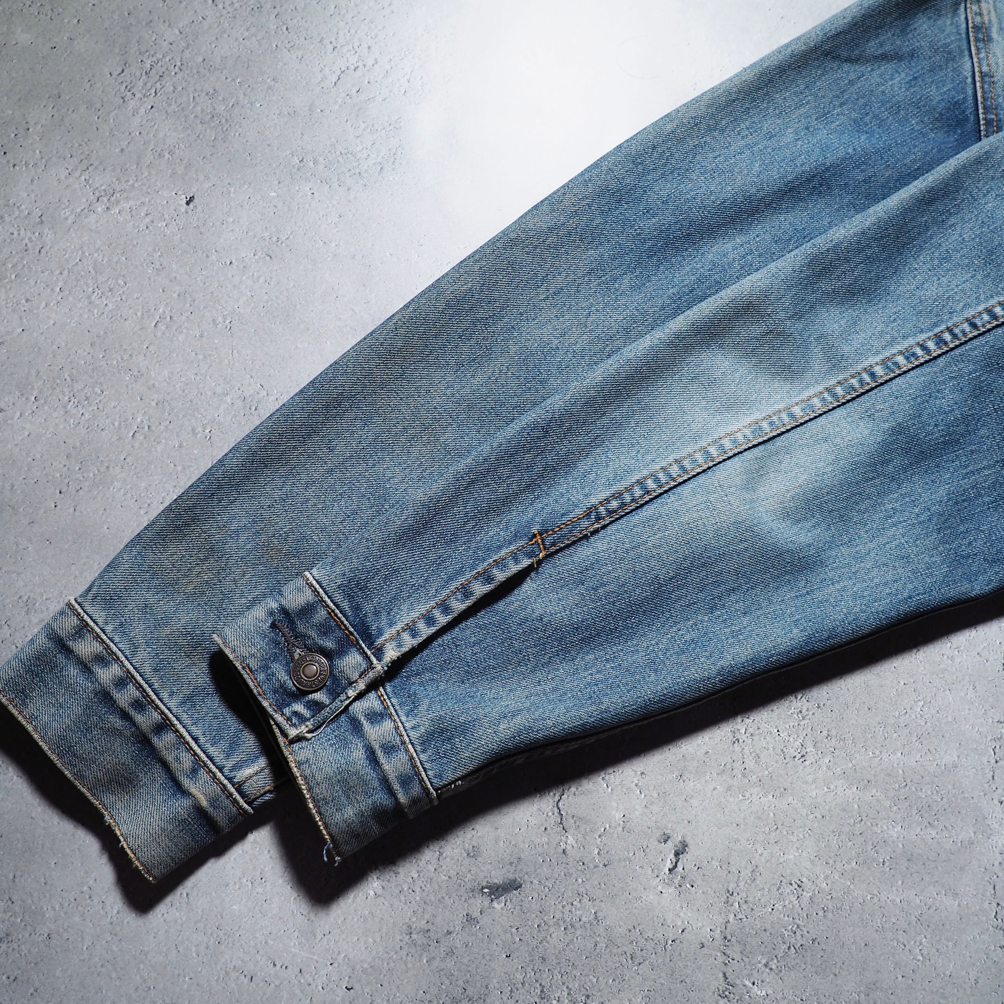 1990s ” Old Euro Levi's ” Good aging vintage loose Denim jacket