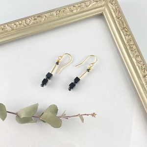 クリムトの「接吻」ピアス