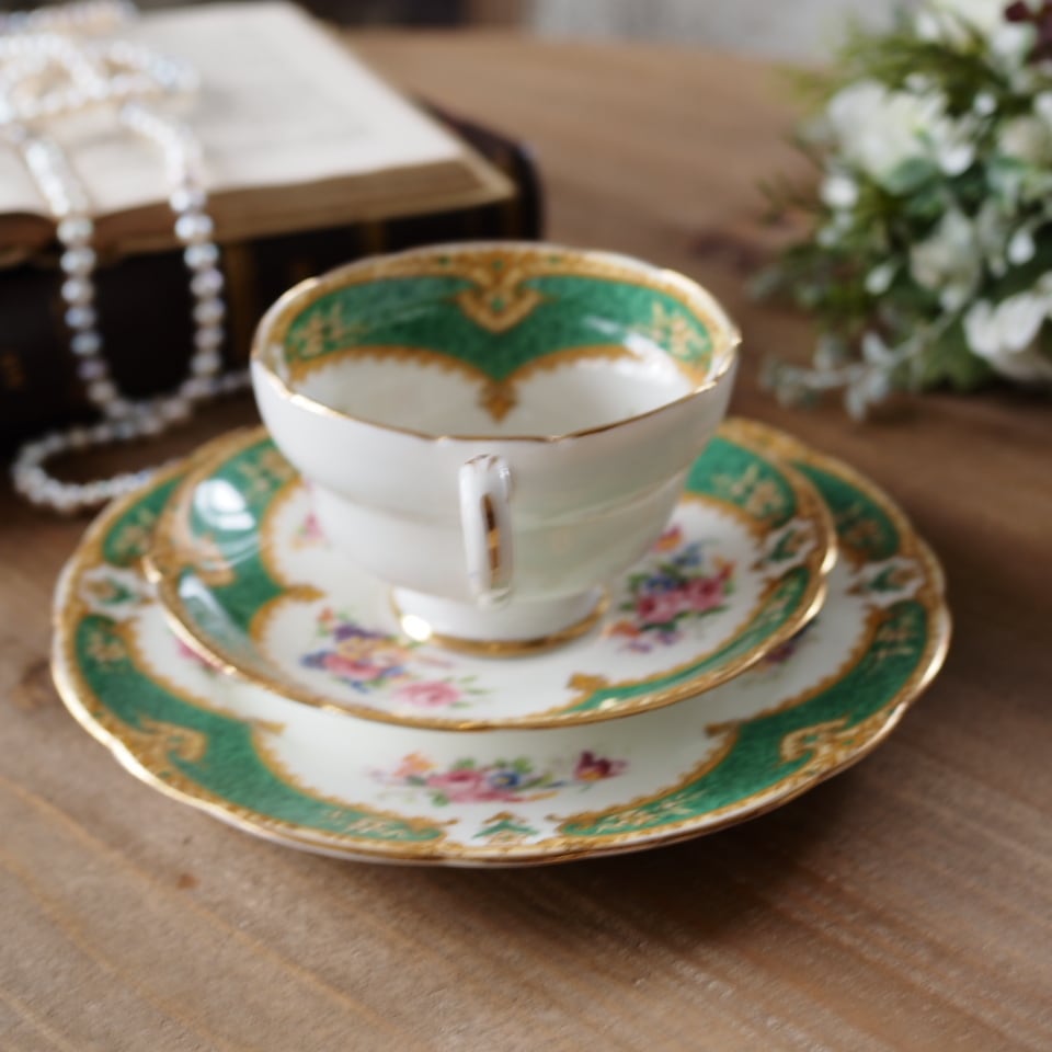 英国Paragon】パラゴン 1940年代製グリーン＆金彩フローラル トリオ