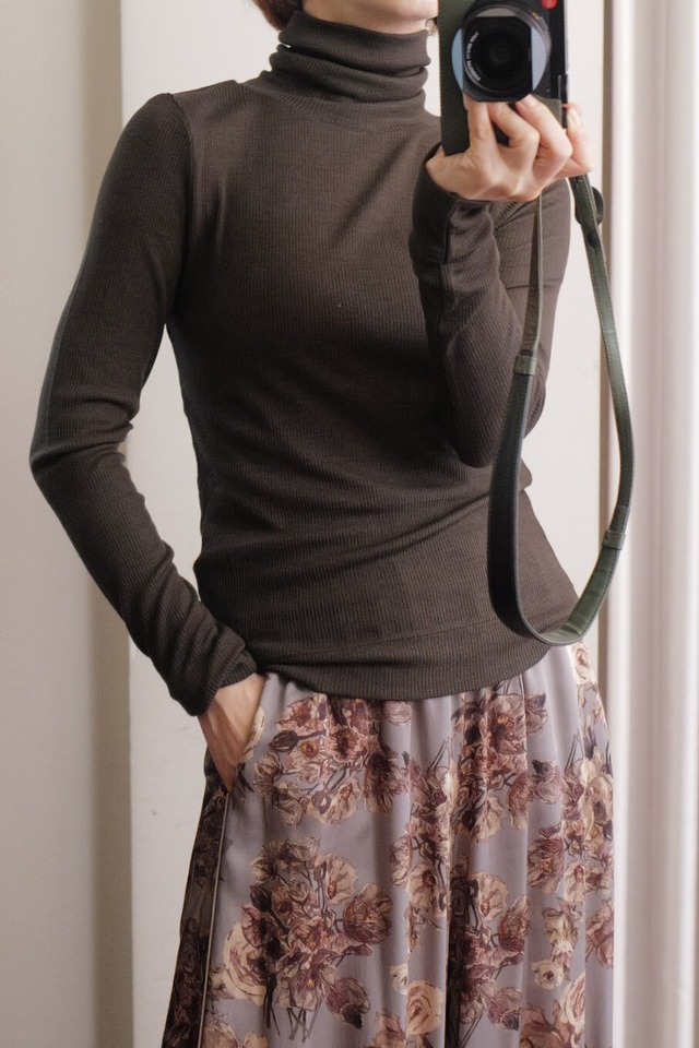 IKITSUKE wool rib turtle khaki