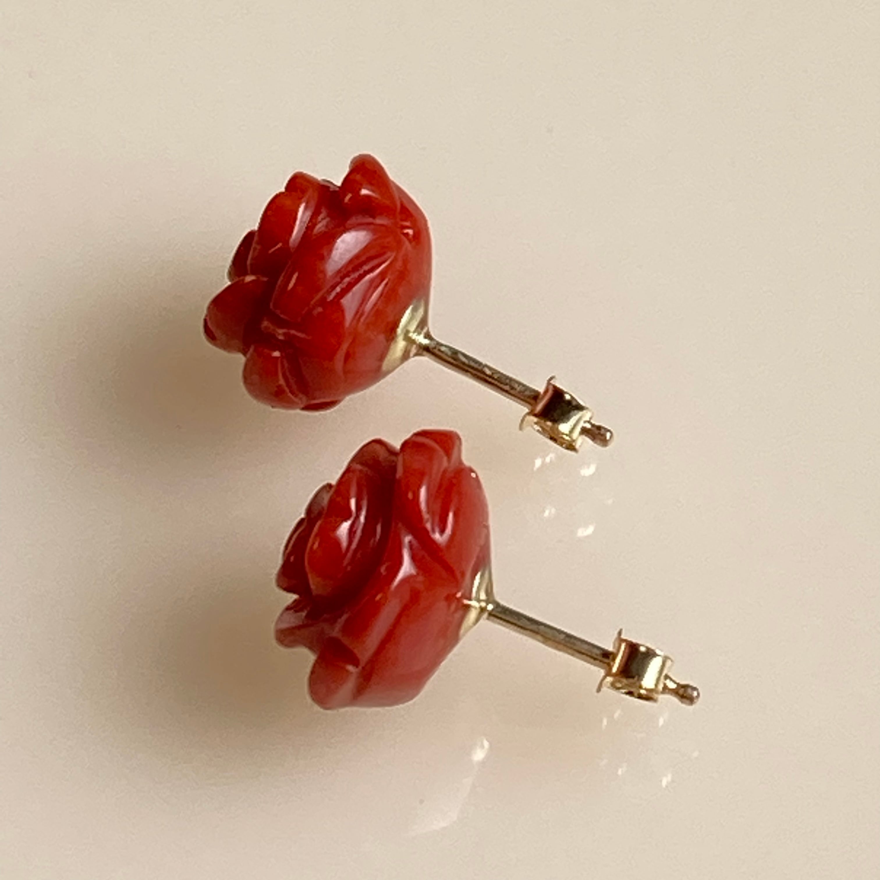 天然珊瑚 薔薇彫り 14KGFピアス 深みのあるオレンジ | Pay ID
