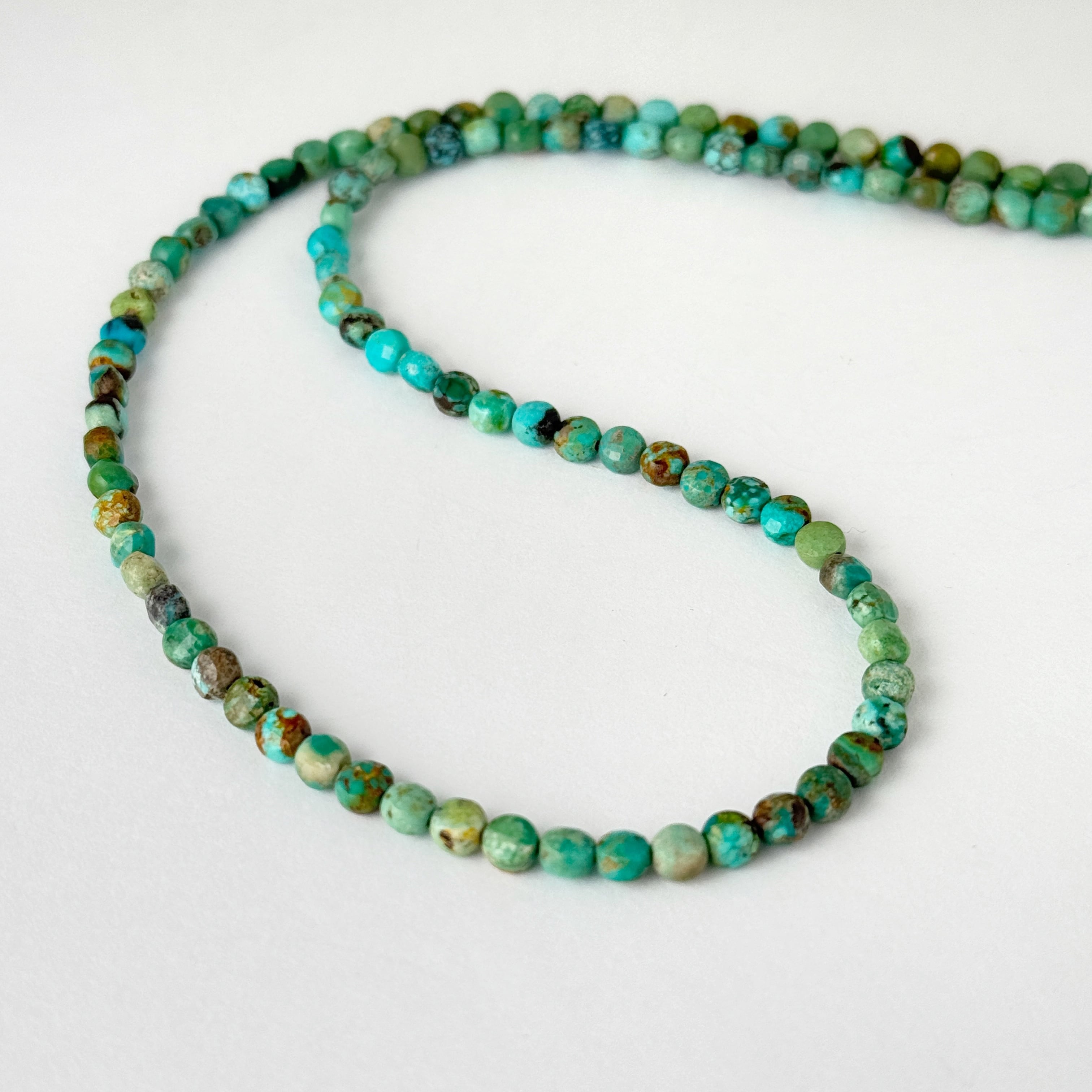 Lagoon Original グリーン ターコイズ 4mm コインカット ネックレス