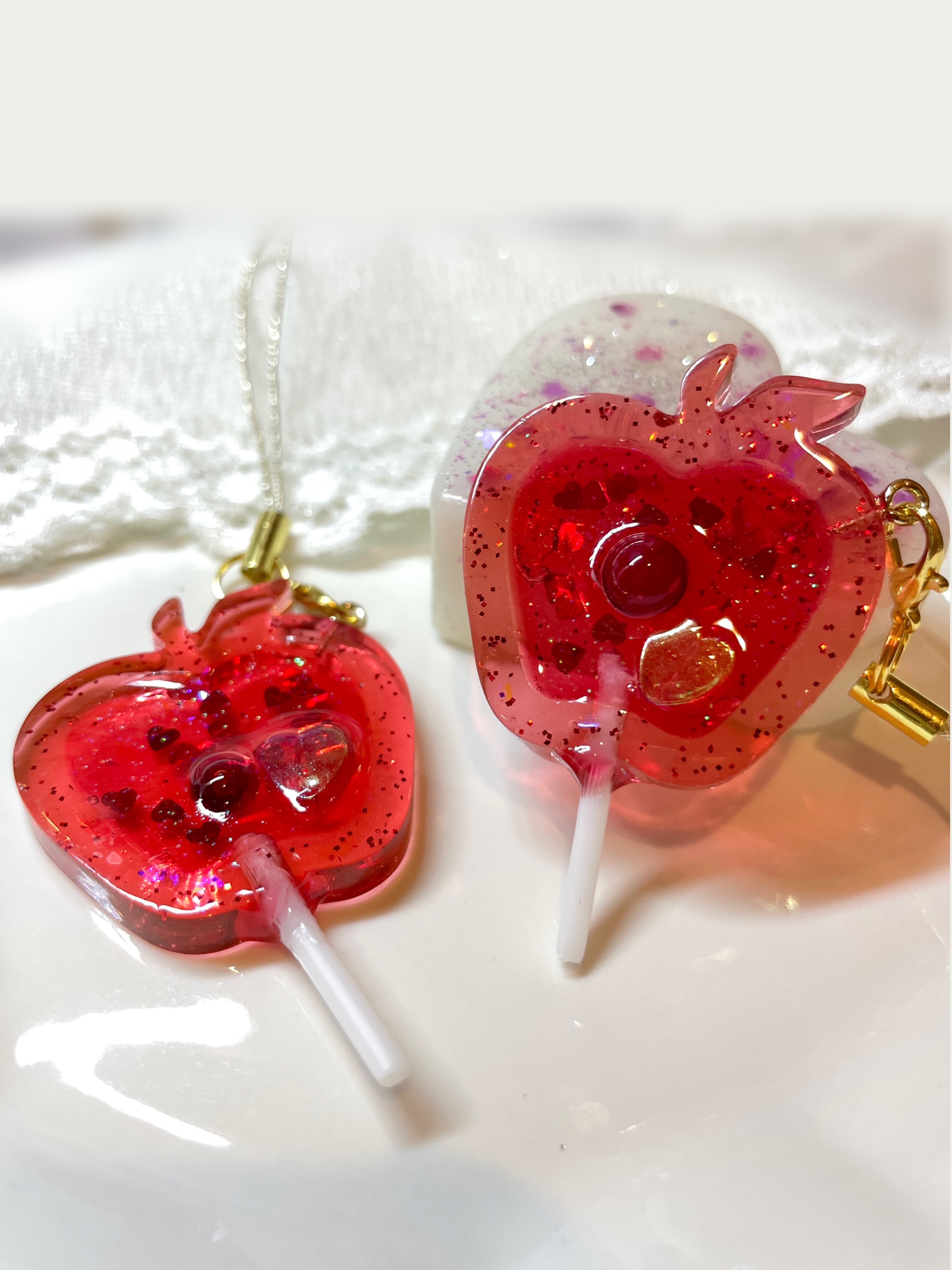 りんご飴のストラップキーホルダー【夏祭り】 | PAY ID
