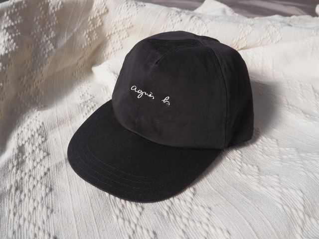 agnes b. Simple black cap