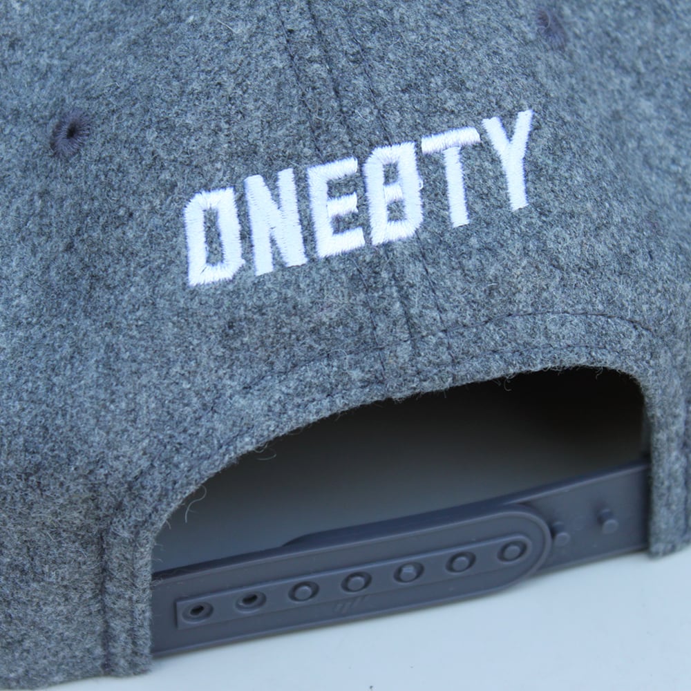 wool ストレートキャップ（グレー） | one8ty