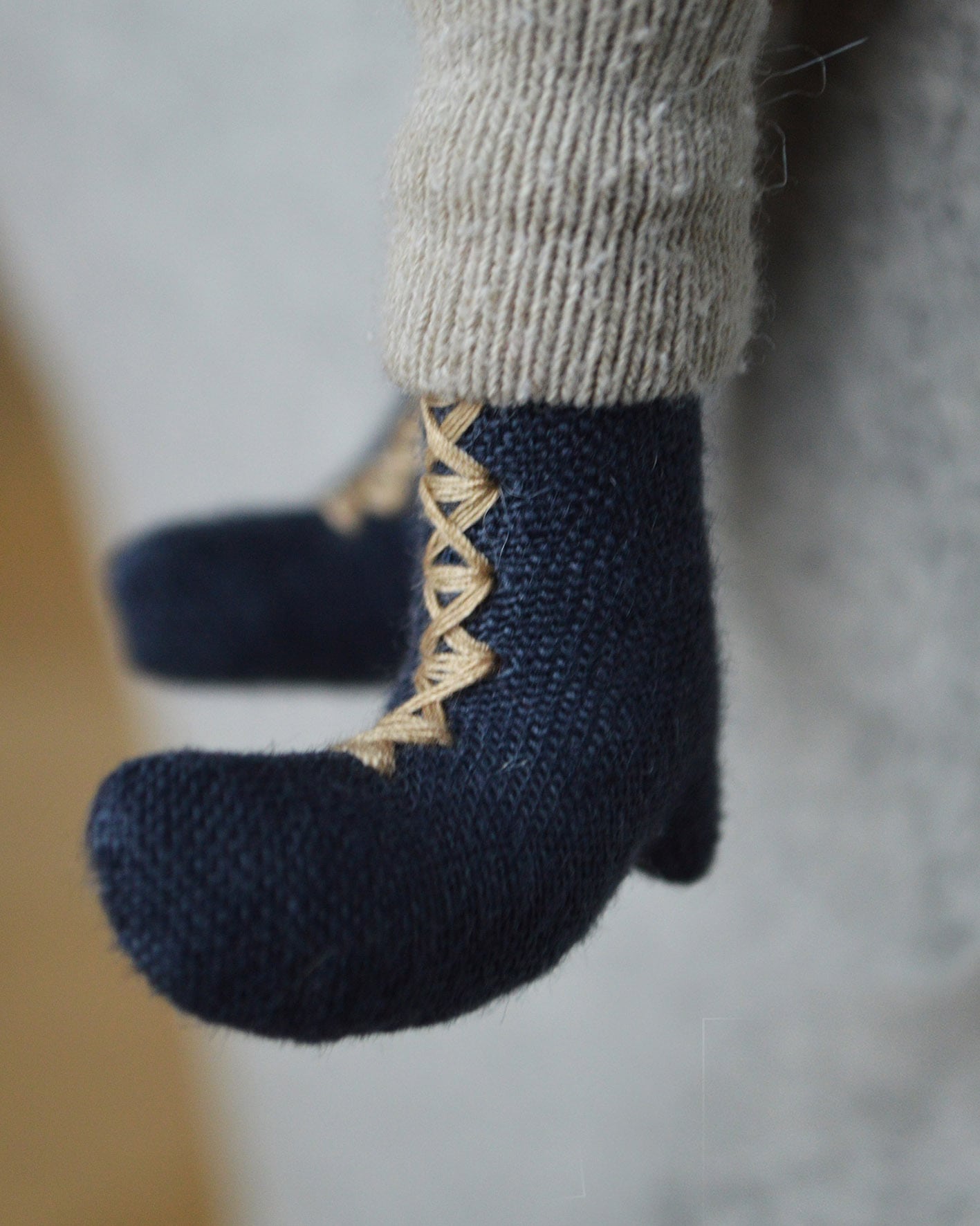 展示品】キツネのČikė～ 人形作家のハンドメイド～創作玩具・知育