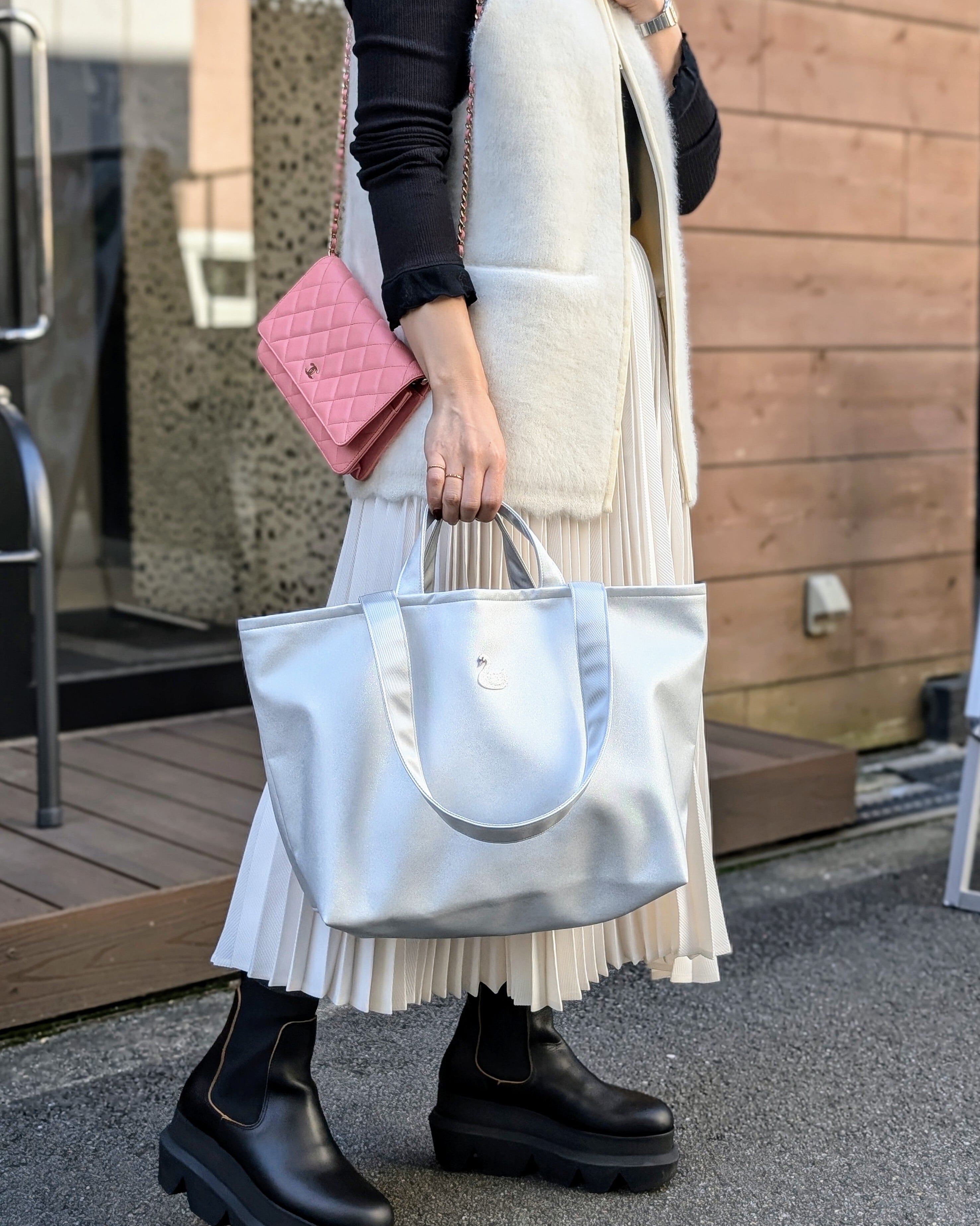Kirara 刺繍ワッペン BIG tote Bag（ホワイト） | IrodorI petit