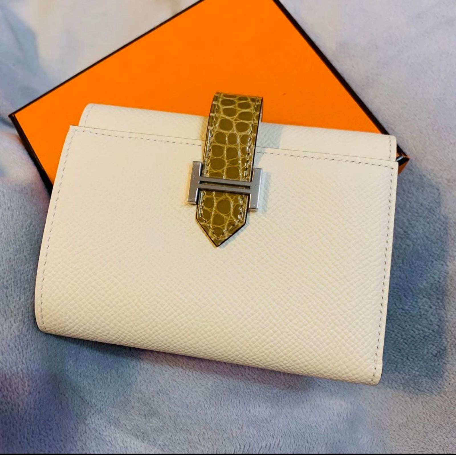 HERMES エルメス 三つ折り財布 ベアン コンビネ タッチ ナタ/サブレ 