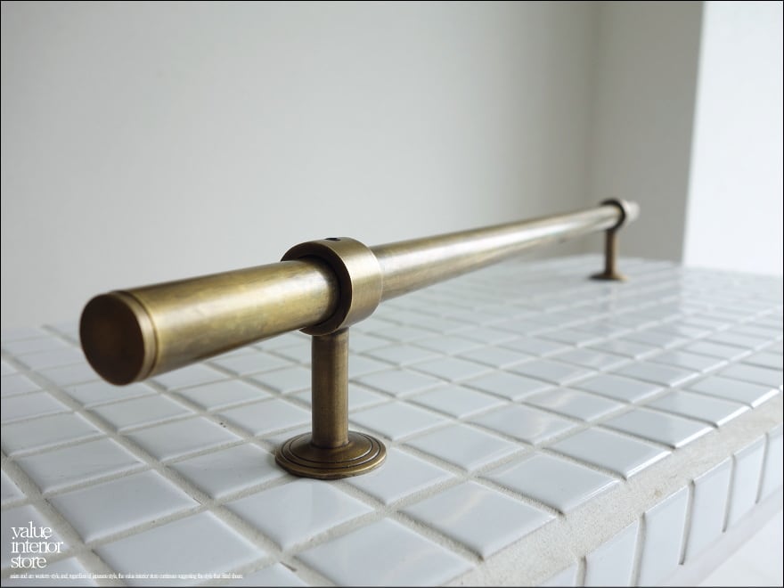 真鍮ボールドアハンドル26cm 取っ手ノブ 取手 新品 アンティーク調 金具 ブラス 真鍮金物 扉取っ手 レトロ調 シンプル ブラスドアハンドル ドアハンドル アンティーク レトロ インテリア ドアノブ 棚 引き出し