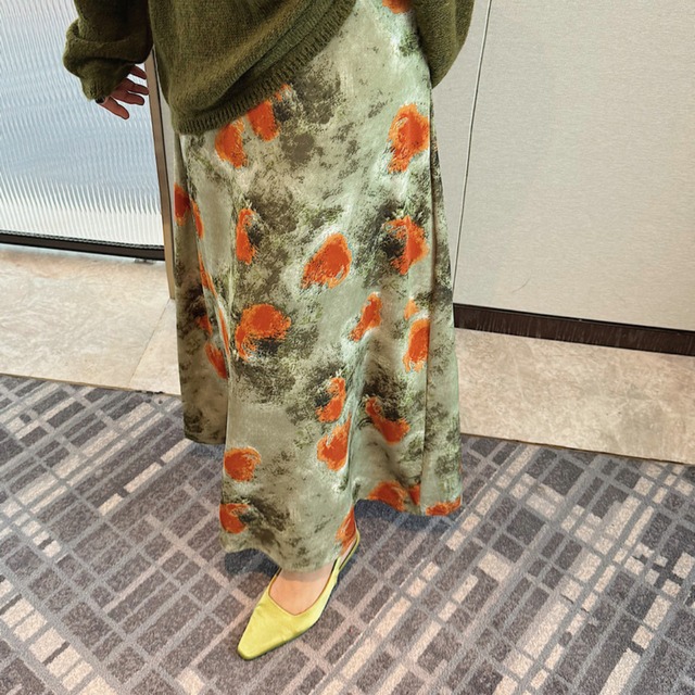 モダン柄 ミディ丈 フレアスカート 00589