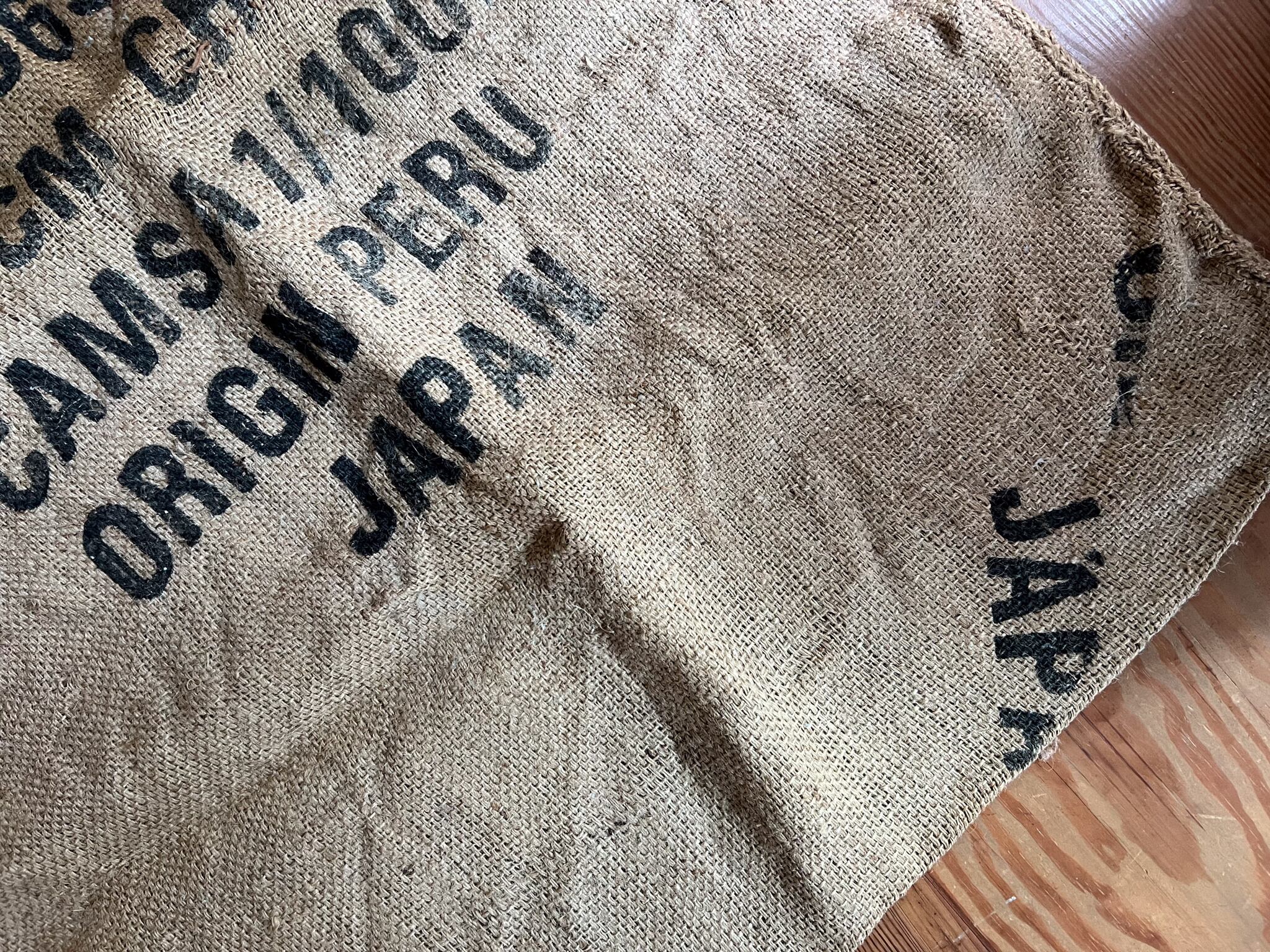 コーヒー豆の大きな古い麻袋(A) ヴィンテージ