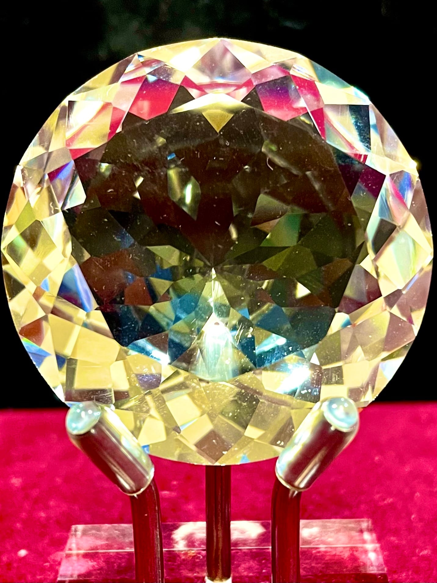 3) D・ガイガー秘蔵個人コレクション「スーパー・ロシアンレムリアン」ミラクル・カット(大型)