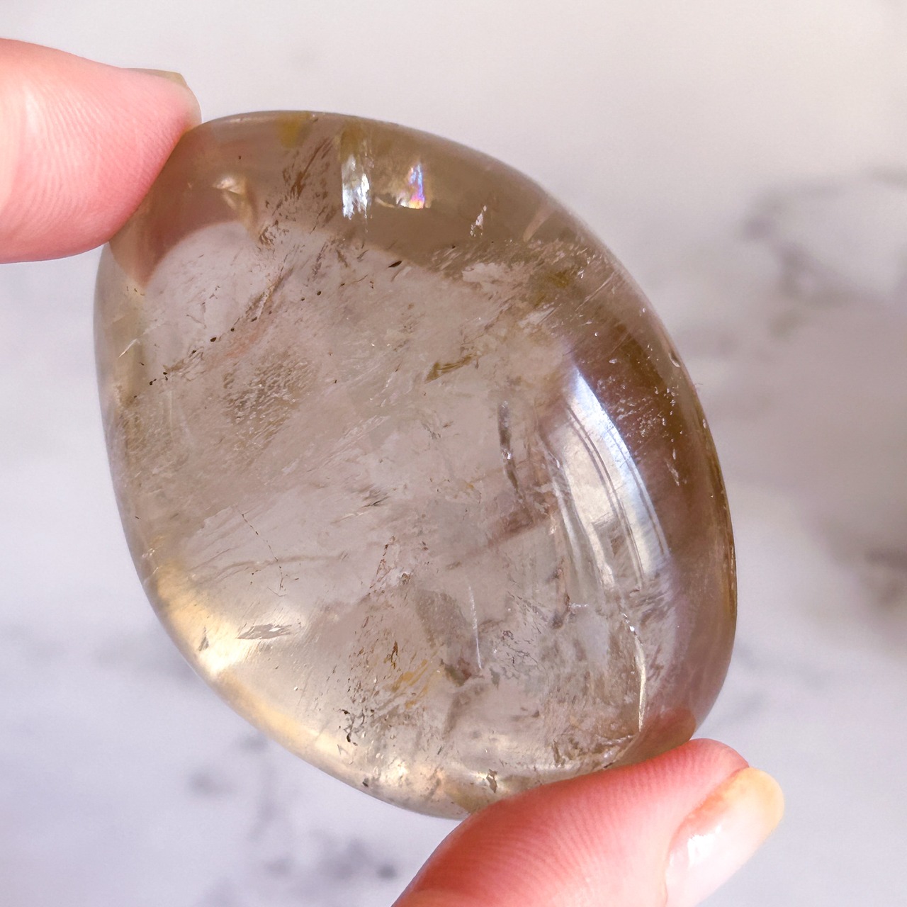 スモーキーアイリスクォーツ