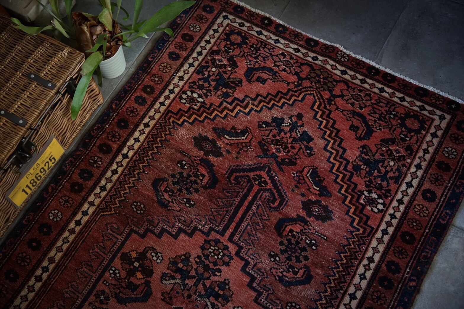 082 - Vintage tribal rug