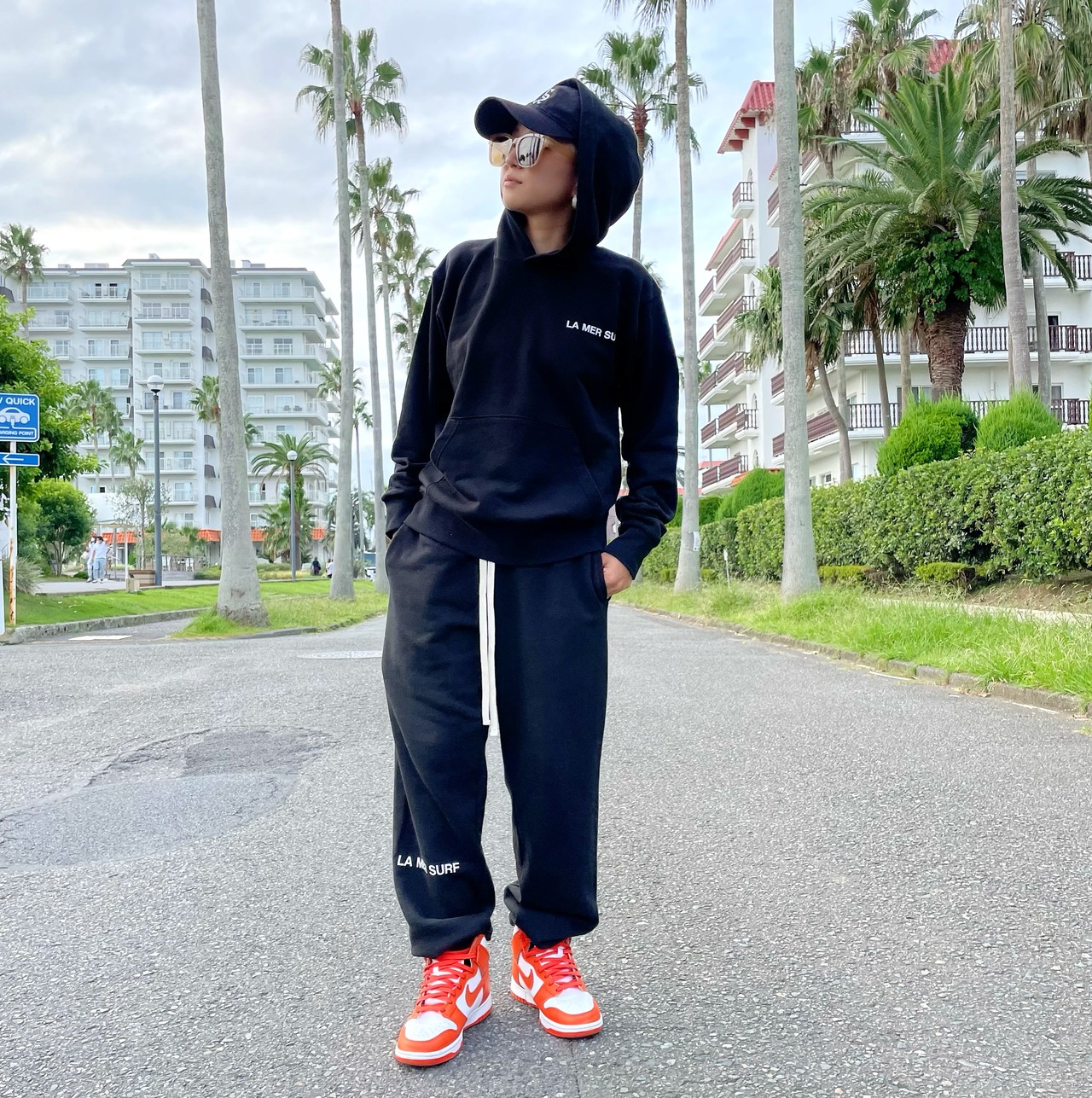 【大人気】Palm tree back logo pants