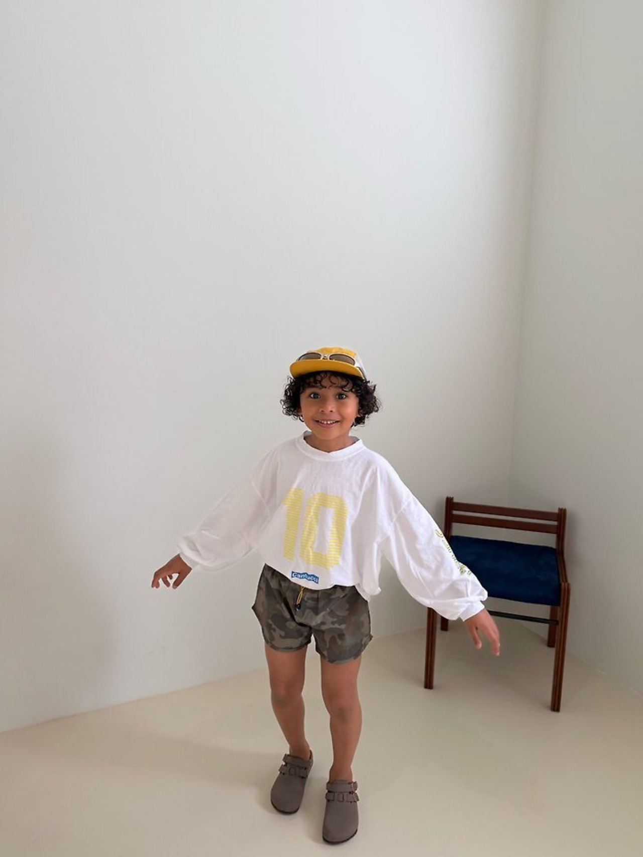 【取寄/韓国直送】CantucciStudio 26/SM バケーションTシャツ