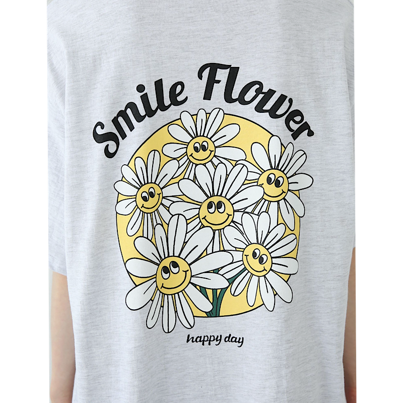 Deco Choice バックプリントが 可愛い ニコちゃん Tシャツ お花柄 カジュアル ゆるかわ ゆるカジ メンズライク ロゴ Lamitte Deco トレンド 韓国ファッション ショップ Base店