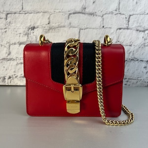 GUCCI グッチ レザー ショルダーバッグ レッド A-10683