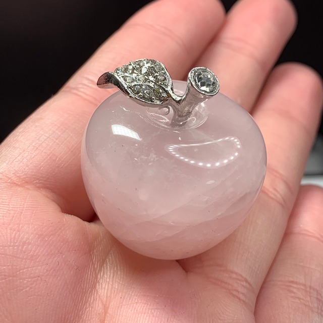 4.とっても可愛い♪ローズクォーツりんごさん♪