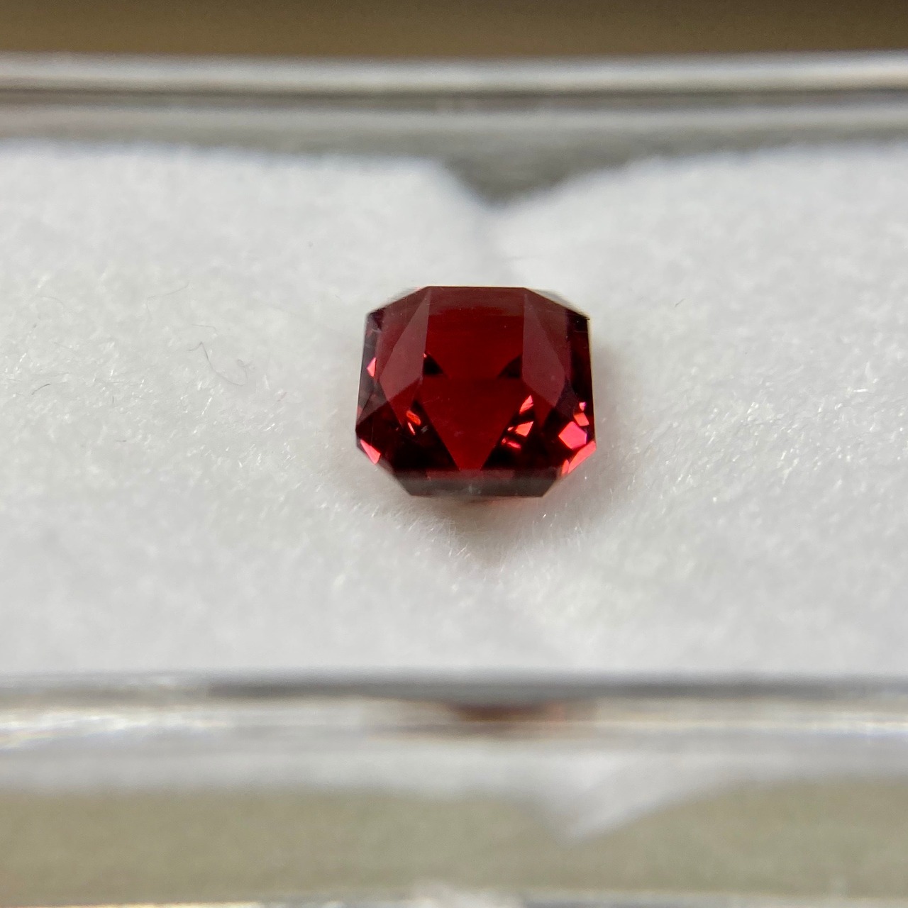 ガーネット 八角形 1.50ct ④
