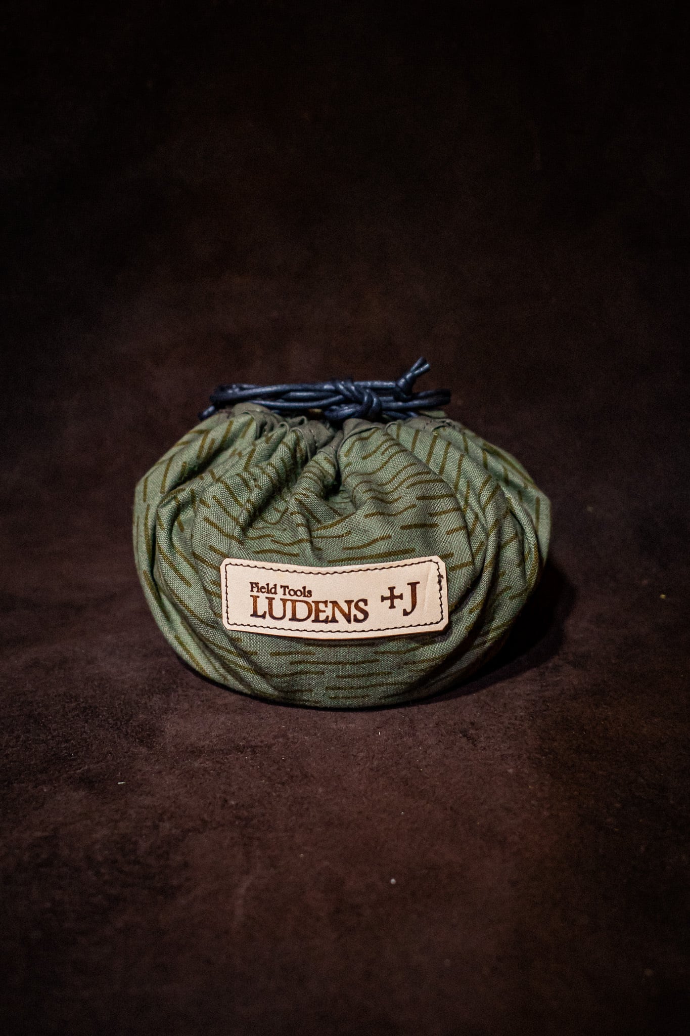 JOJO LUDENS | Field Tools LUDENS