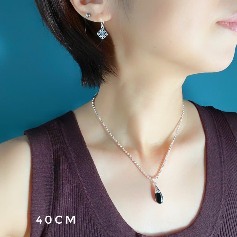 Lagoon Original シンセティック オニキス ドロップ ネックレス