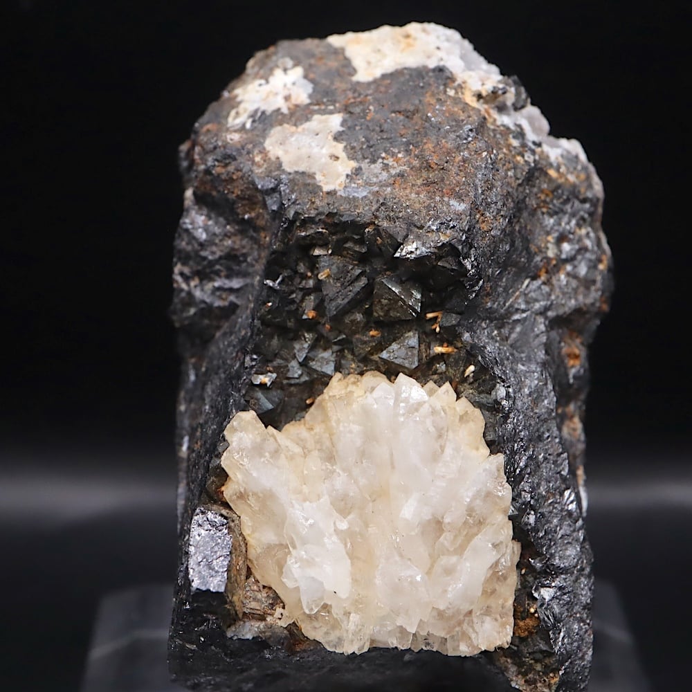 マグネタイト クォーツ 磁鉄鉱 水晶 141.7g ユタ州産 MGT120 原石