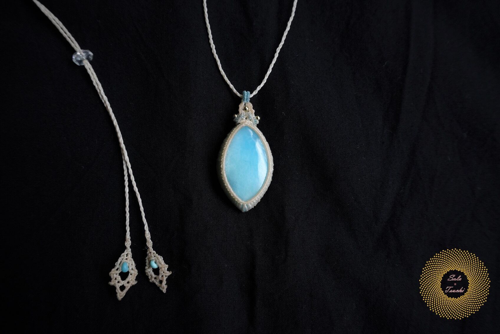 ワックスコード）ラリマーのマクラメ編みペンダント 〜晴れた空