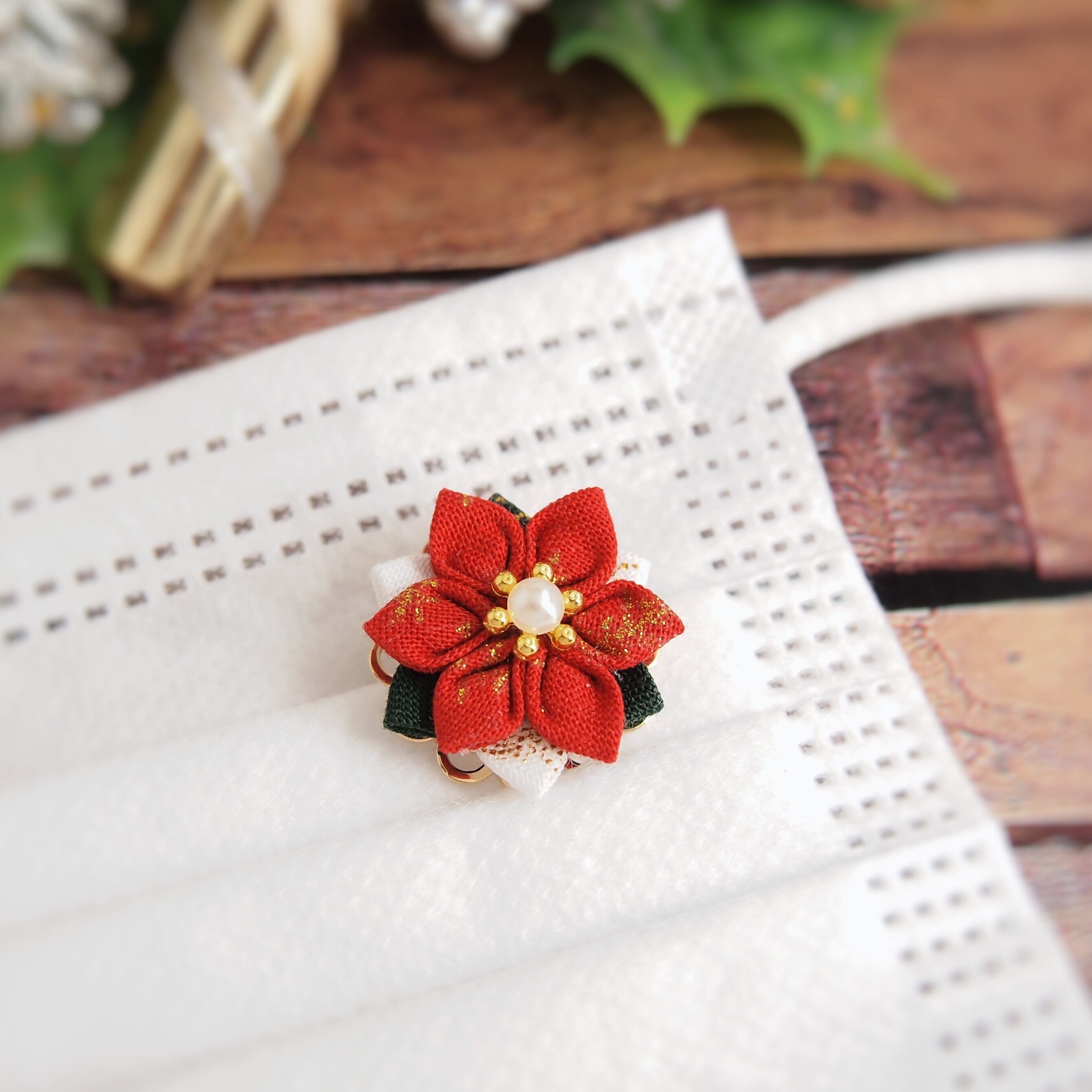 マスクチャーム 赤2個セットハンドメイド