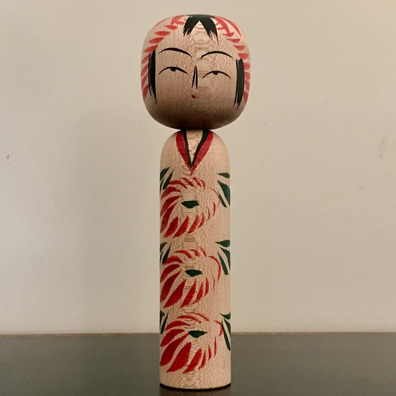 花柄 伝統的な木製こけし 宮城県 