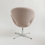 スワンチェアのリプロダクト品（ベージュ）