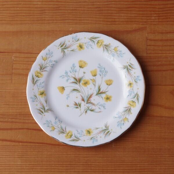 コルクラフ 黄色 キンポウゲ 花柄 デザートプレート ケーキ皿 16cm Colclough 24 1 6 イギリス ヴィンテージ 食器 陶器 レトロ バターカップ Flohmarkt フローマルクト