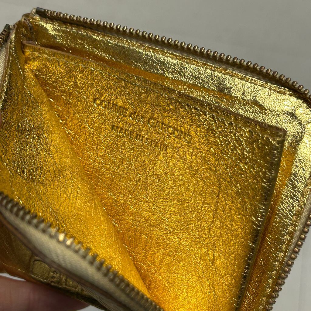 Wallet COMME des GARCONS コムデギャルソン EMBOSSED LOGOTYPE FULL