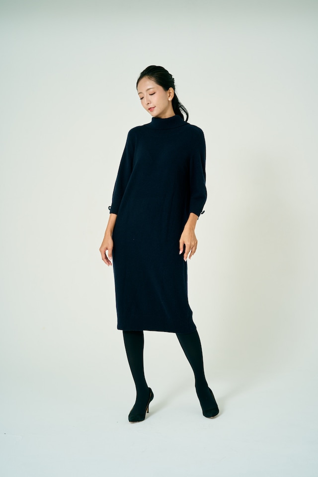 Reversible Collar Dress w/ Covered Button