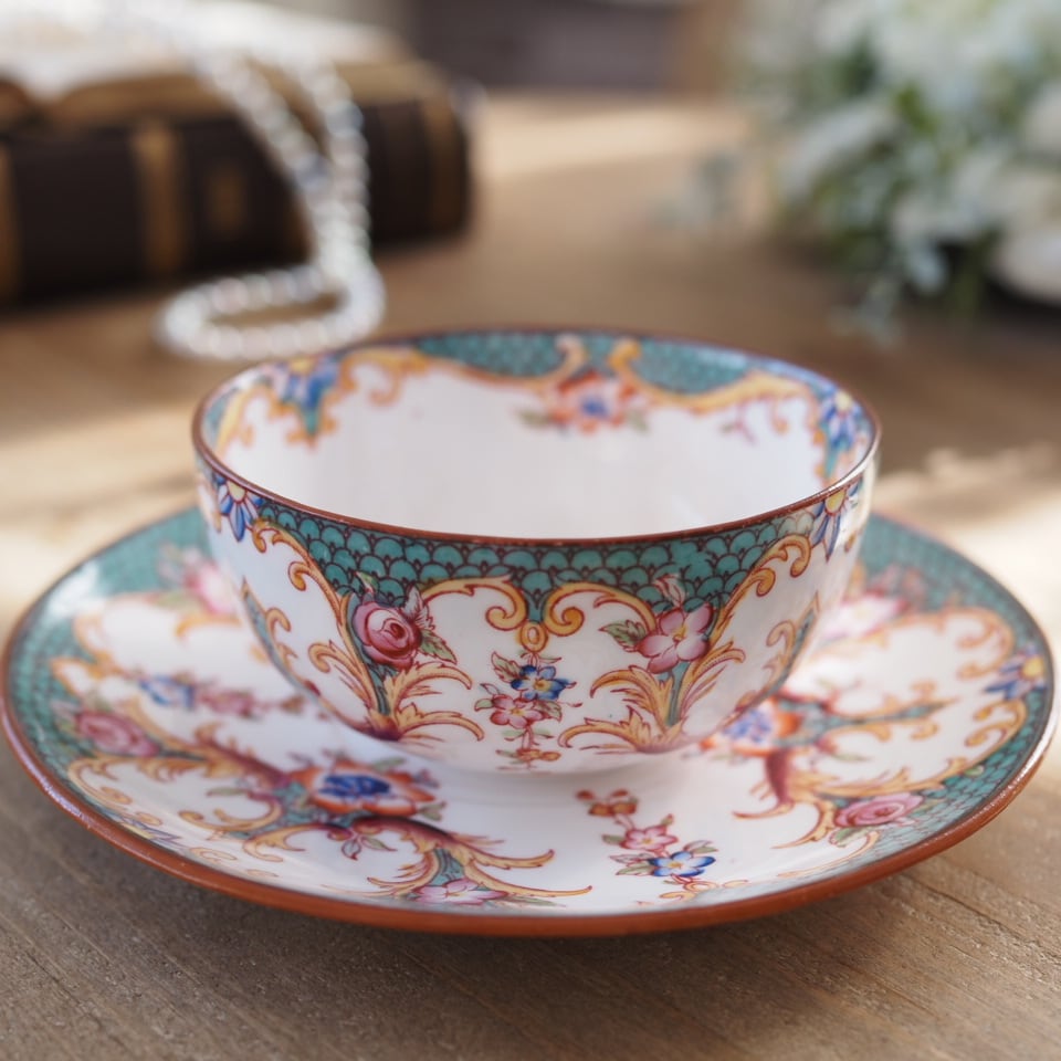 希少フランスアンティーク サルグミンヌ ミントン147 カップ＆ソーサー