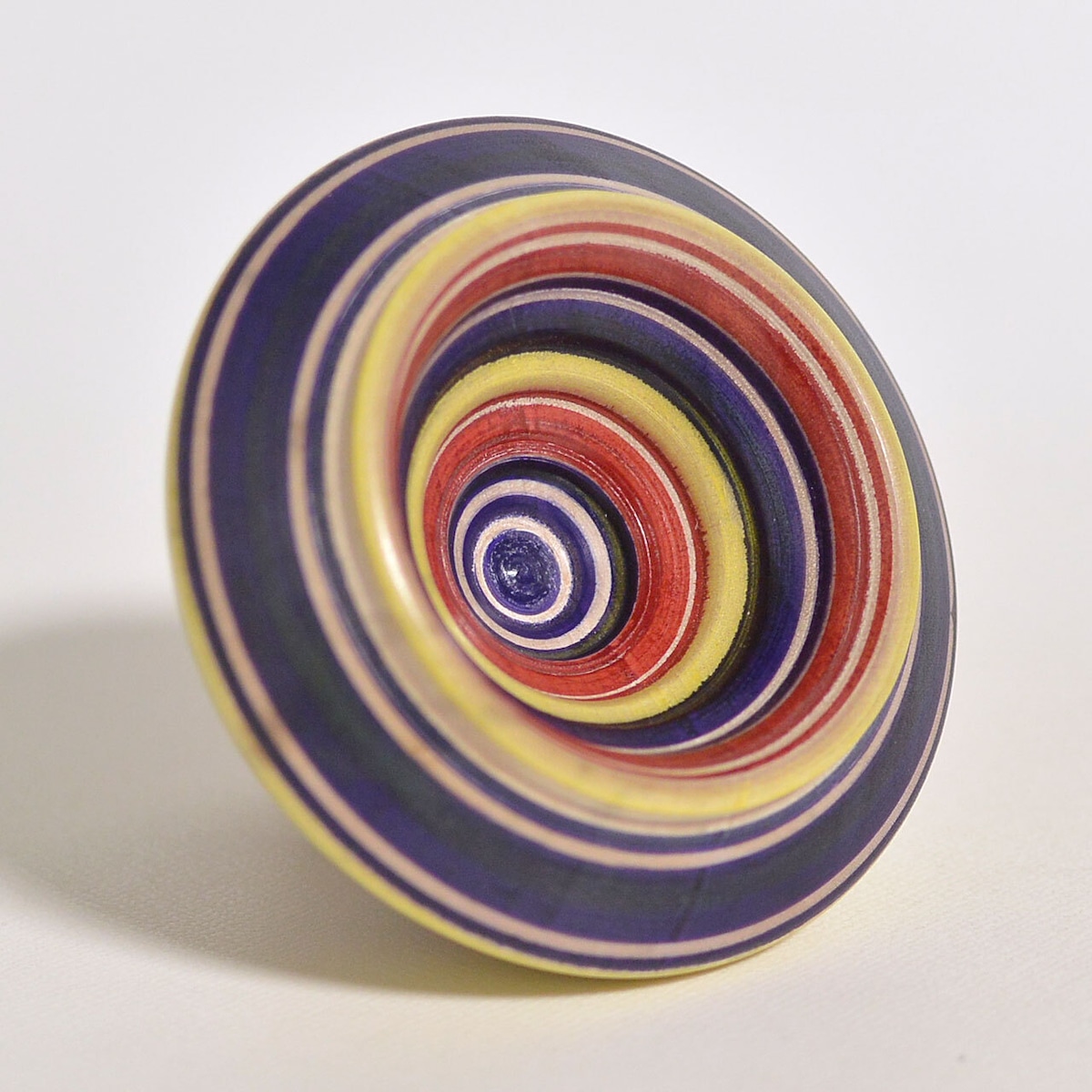 皿ずぐり(独楽/コマ)ロープ・縄付き 約2.5寸 約7.5cm 小島利夏 工人(津軽系)#0001 | コケシア「kokesia」かわいい ...