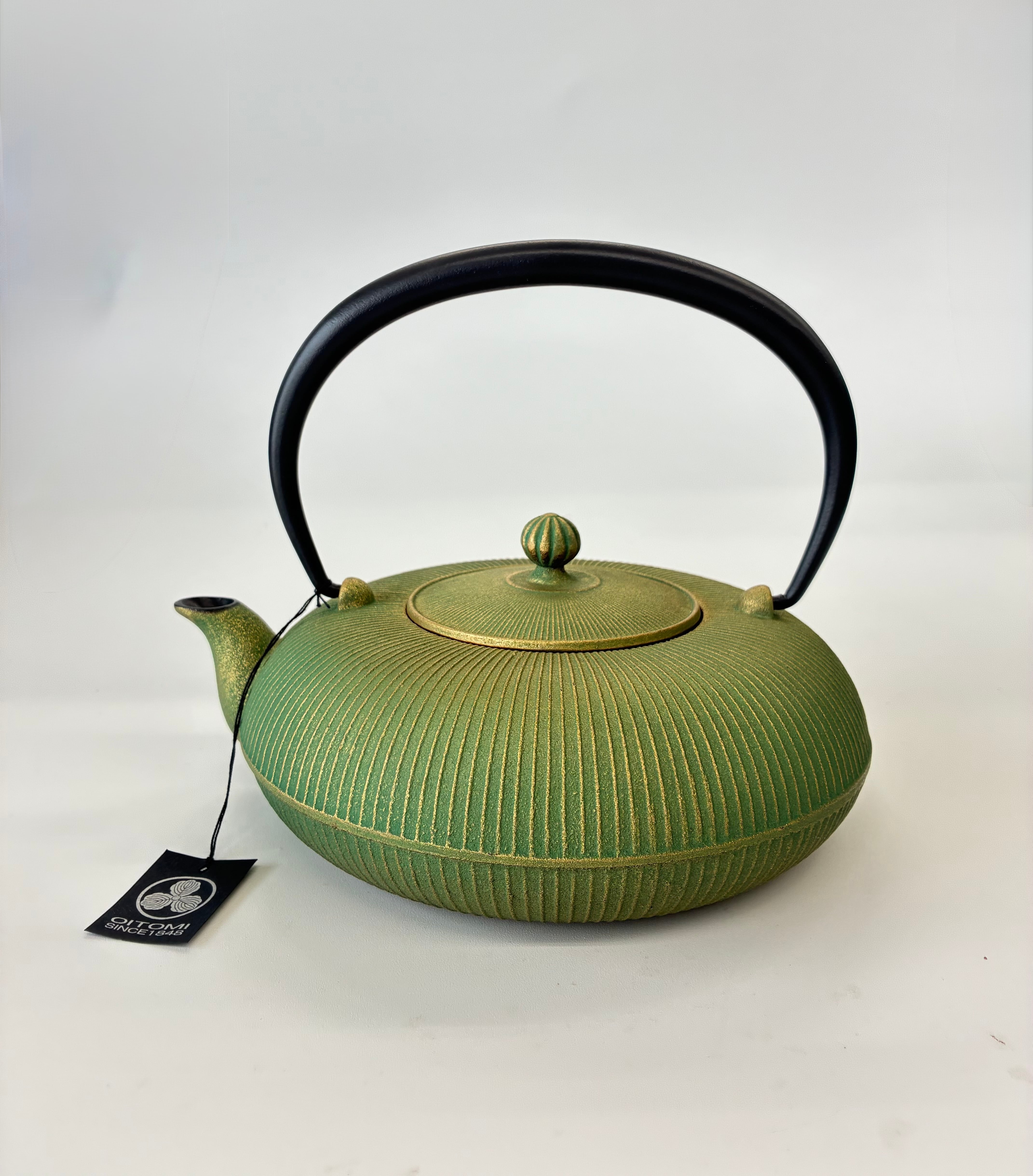 鉄瓶急須　立目　小　0.8L  夏草