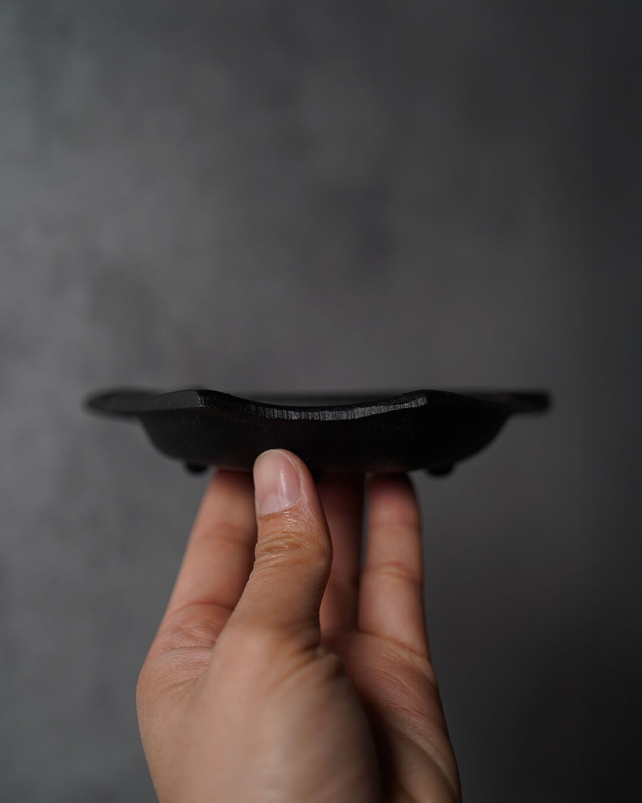 トレイ　鉄鋳物　牛