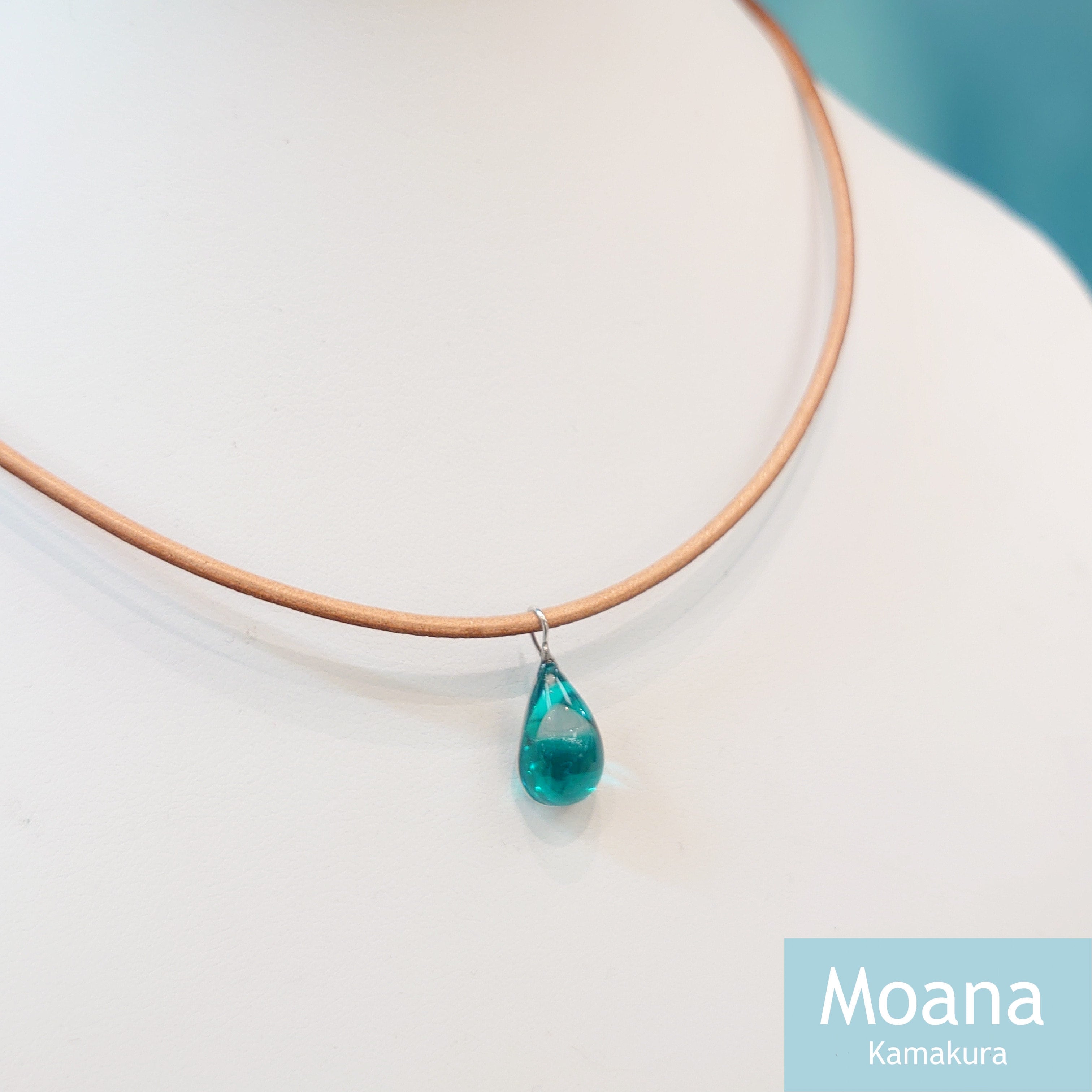 ドロップチョーカー(Natural Brown ) Crystal Emerald | 鎌倉・小町の